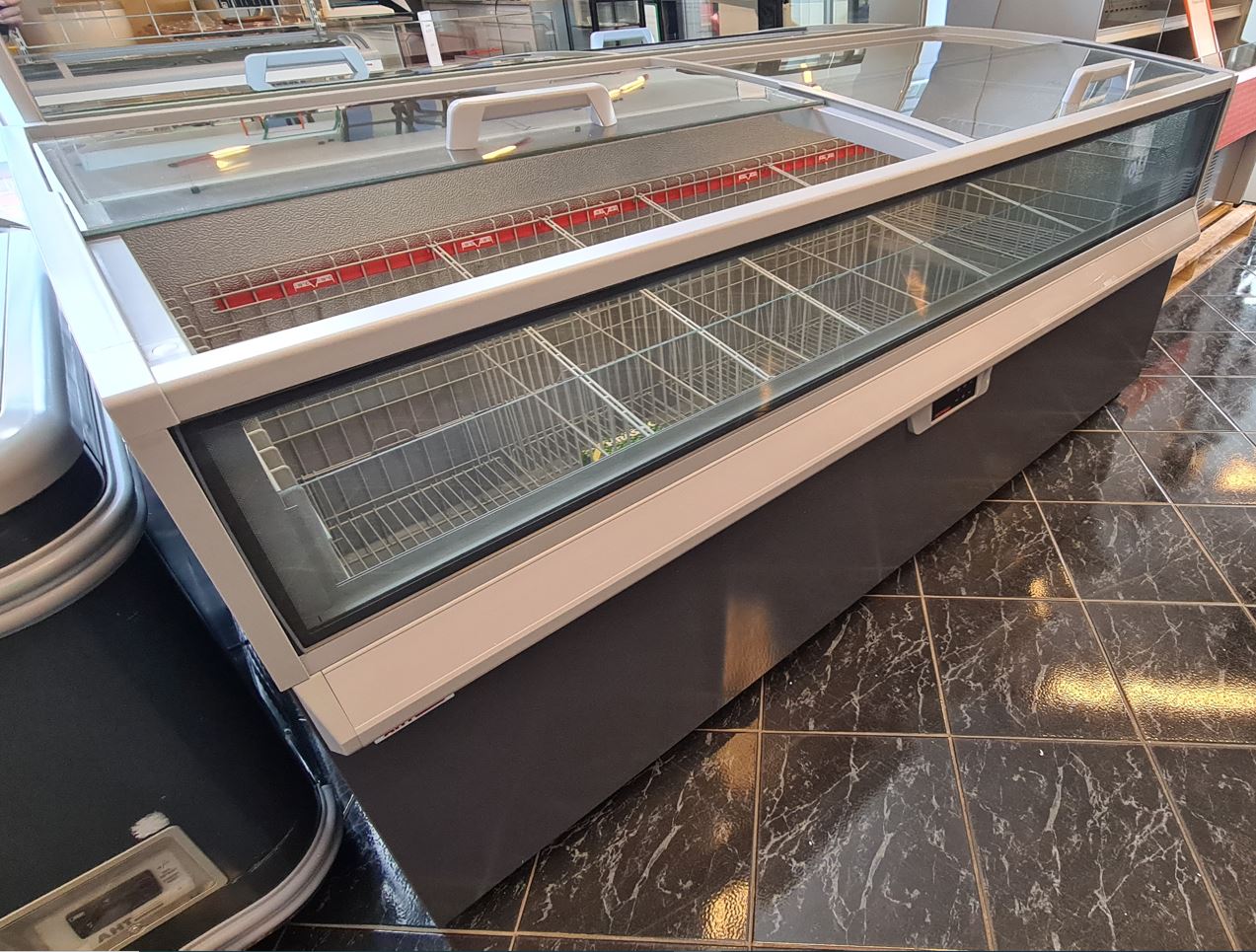 MONTREAL SLIM PUSH 210 (-) LDHF akce